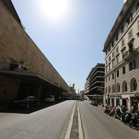 Vicino Stazione Termini E Colosseo *
